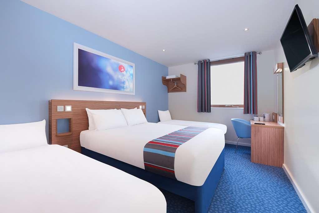 Travelodge Caerphilly Cameră foto